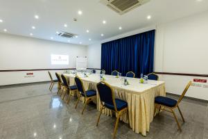 Lancaster Kumasi City商务区和/或会议室