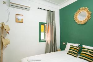Postel nebo postele na pokoji v ubytování Smile Hostel