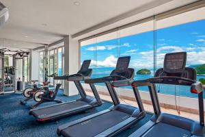 Pusat kecergasan dan/atau kemudahan kecergasan di Blue Horizon 102 at Residences