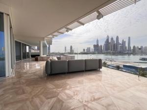 Зона вітальні в Daniels 4BR at Five Palm With Private Pool
