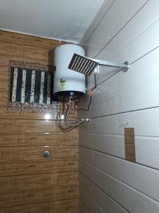 Imagen de la galería de Chintamani Siddhi Chakra - Only Family Rooms on Monthly Basis, en Ahmedabad 20 fotos más