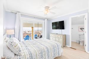 Postel nebo postele na pokoji v ubytování Linger Longer