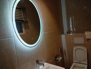 Kupatilo u objektu Calico Hotel and Suites, Abuja