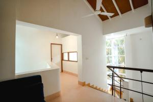 Фотография из галереи VILLA M - SOLITUDE 1 CANDOLIM GOA 3BHK, Pool Facing, Near Beach, Free Breakfast, Free WIFI and Prime Location в Кандолиме