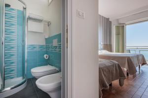 Koupelna v ubytování Hotel Centrale Miramare