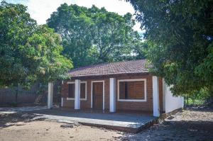 El edificio en el que está la casa vacacional