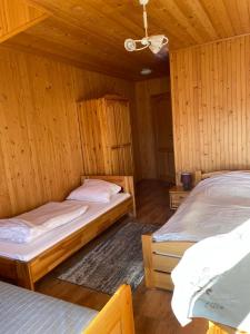 Posteľ alebo postele v izbe v ubytovaní Pod Świerkami - pokoje