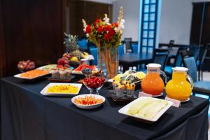 Comida no hotel ou em algum lugar perto