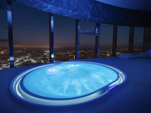 Gallery image of Sky Tower - 48 Piętro Penthousy z Prywatna SPA - ADULT ONLY in Wrocław
