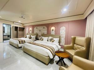 Krishna Resort Pushkar客房内的一张或多张床位