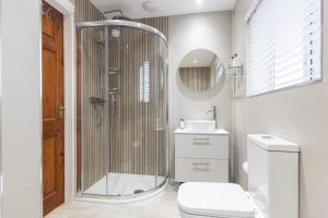 Bilik mandi di Oceanside +20 gambar