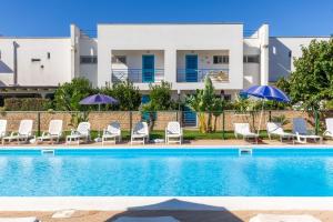 Πισίνα στο ή κοντά στο Luxury Holiday House with Pool