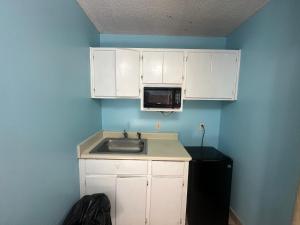 Foto sihtkohas Brunswick asuva majutusasutuse Guest Cottage & Suites By OYO Brunswick-Golden Isles galeriist