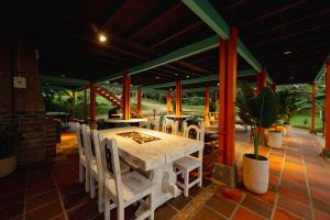 Restaurace v ubytování Isla de pascua - Jardín - Hostel