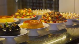 Comida no hotel ou em algum lugar perto