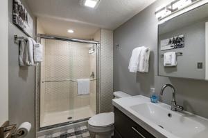 Fotografie z fotogalerie ubytování Shuttle Path To Ski Resort Family-friendly v destinaci Angel Fire