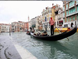 Vista sul fiume nelle vicinanze dell'appartamento