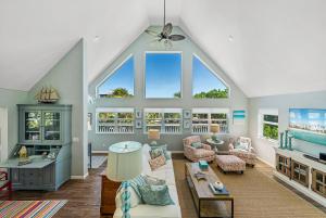 Istumisnurk majutusasutuses Silverseas Cottage, Pool, 2 Carts, Steps to Beach