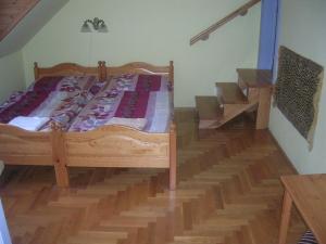 Posteľ alebo postele v izbe v ubytovaní Balatoni Panoráma Villa