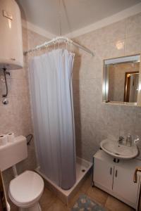 Kúpeľňa v ubytovaní Apartment Rakić Pomer