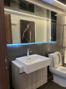 Ένα μπάνιο στο Venus apartment 45 +20 φωτογραφίες