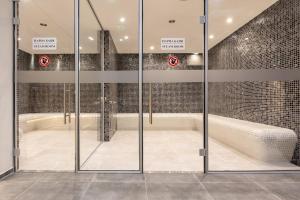Ένα μπάνιο στο Pirin Sense Ap - SPA - FREE PARKING +28 φωτογραφίες