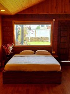 Katil atau katil-katil dalam bilik di Woods inn +4 gambar