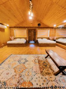Ruang duduk di Woods inn