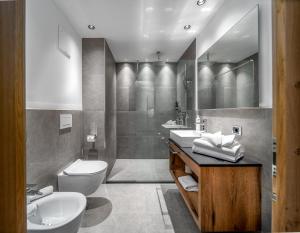 Ένα μπάνιο στο Villa Pana +10 φωτογραφίες