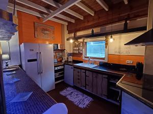 A kitchen or kitchenette at Mare Maravella Costa Brava Nature