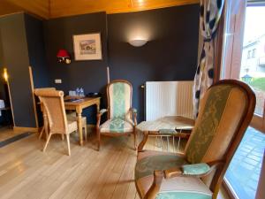 Posezení v ubytování Auberge de L'an 1600 + 33 fotografií