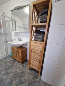 Bilik mandi di Holzwurm +83 gambar