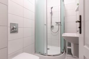 Un baño de Apartment Near the Source 6 fotos más