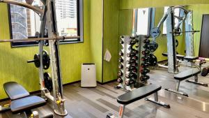 Fitness centrum a/nebo fitness zařízení v ubytování Hotel Abest Grande Takatsuki