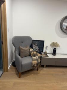 Χώρος καθιστικού στο New built cosy apartment within walking distance of Churchill Hospital