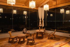 香格里拉Miyinxianye Snow Mountain Makino Migratory Bird Viewing B&B Napa Sea Scenic Area Branch的相册照片