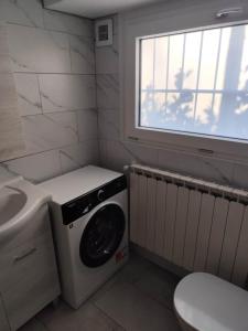 Φωτογραφία από το άλμπουμ του Ca' de' Mari at Como - Switzerland - Private Parking - Self Check-In σε Faloppio +1 φωτογραφίες