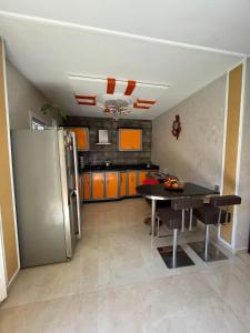 Fotografie z fotogalerie ubytování Elegant Modern Villa with Pool v destinaci Kenitra