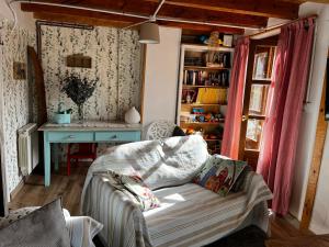 A bed or beds in a room at La Milana, Orbaneja del Castillo