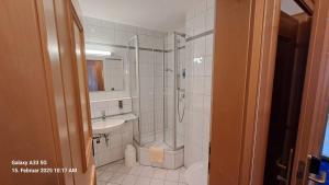 Koupelna v ubytování Hotel zu den Linden