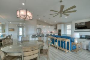 TV a/nebo společenská místnost v ubytování Bob's Legacy