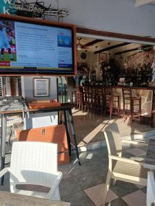 A television and/or entertainment centre at Canditas Studios