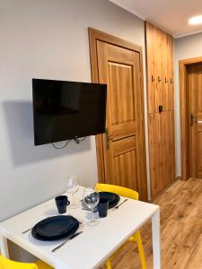 Telewizja i/lub zestaw kina domowego w obiekcie VILLA LIGHTHOUSE - Adults Only - 12plus