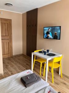 Telewizja i/lub zestaw kina domowego w obiekcie VILLA LIGHTHOUSE - Adults Only - 12plus