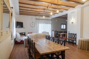 TV a/nebo společenská místnost v ubytování Cortijo el viejo