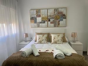 Postel nebo postele na pokoji v ubytování Casa Alpha + 30 fotografií