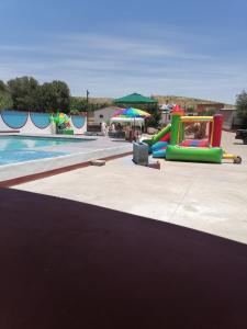 Bazén v ubytování Hotel Rincón Paraíso nebo v jeho okolí