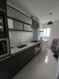 Kitchen o kitchenette sa Dom basilio