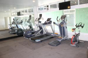 Fitness centrum a/nebo fitness zařízení v ubytování Sara N Hotel & Spa