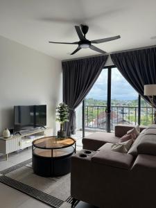 Televisyen dan/atau pusat hiburan di Staycation Sanctuary